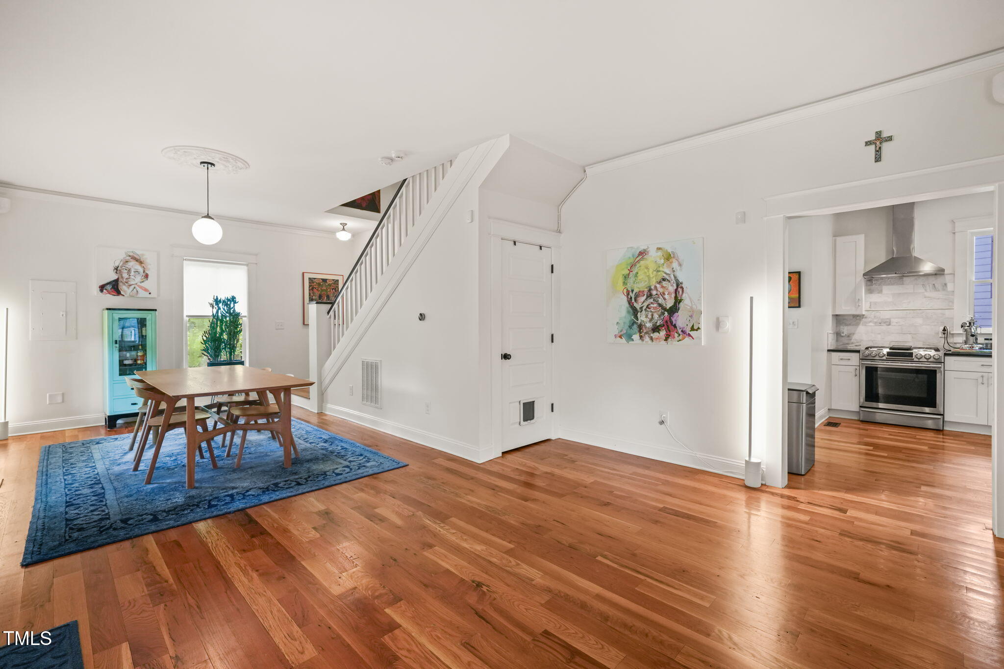 701 Holloway Street