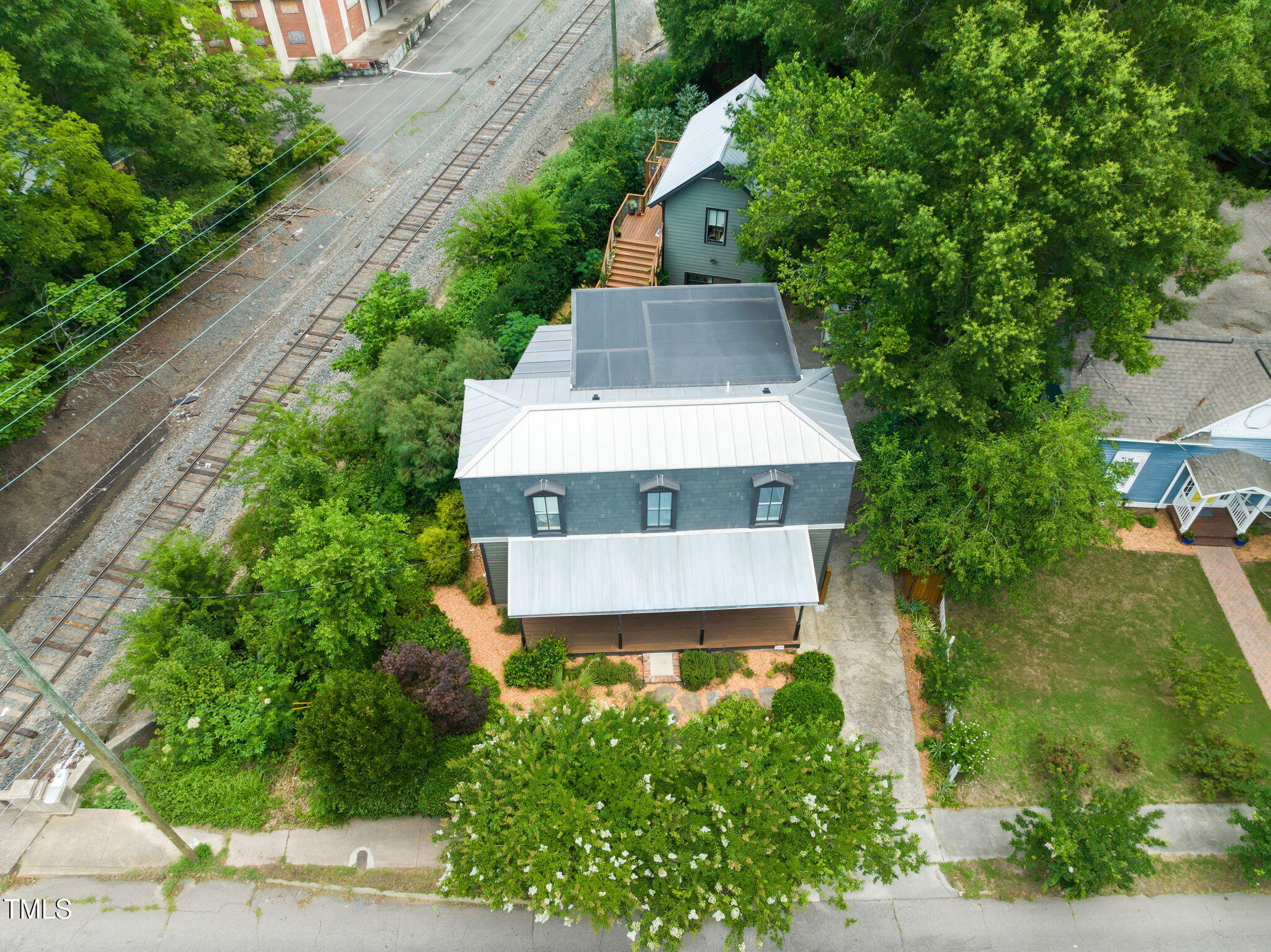 701 Holloway Street