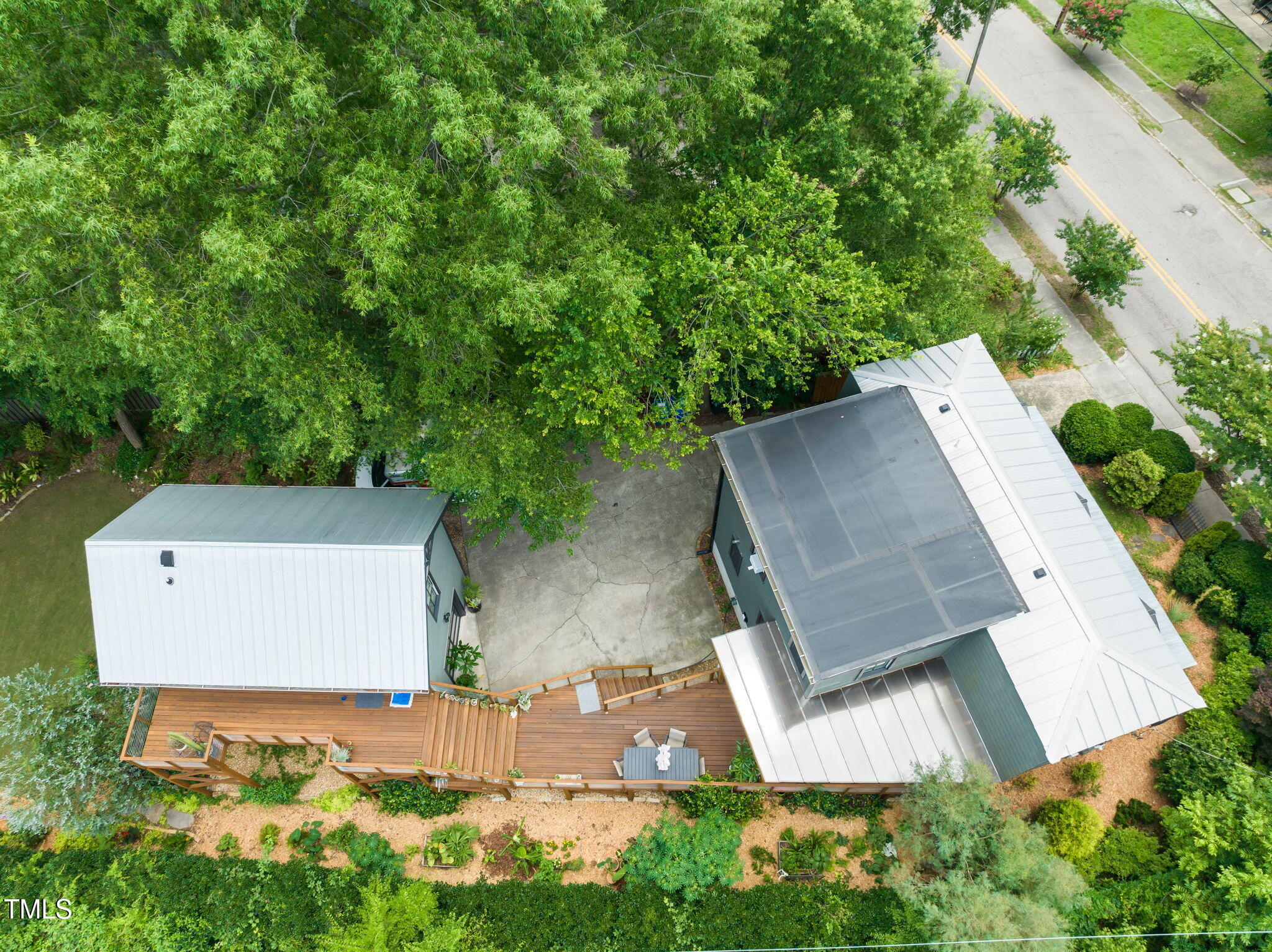 701 Holloway Street