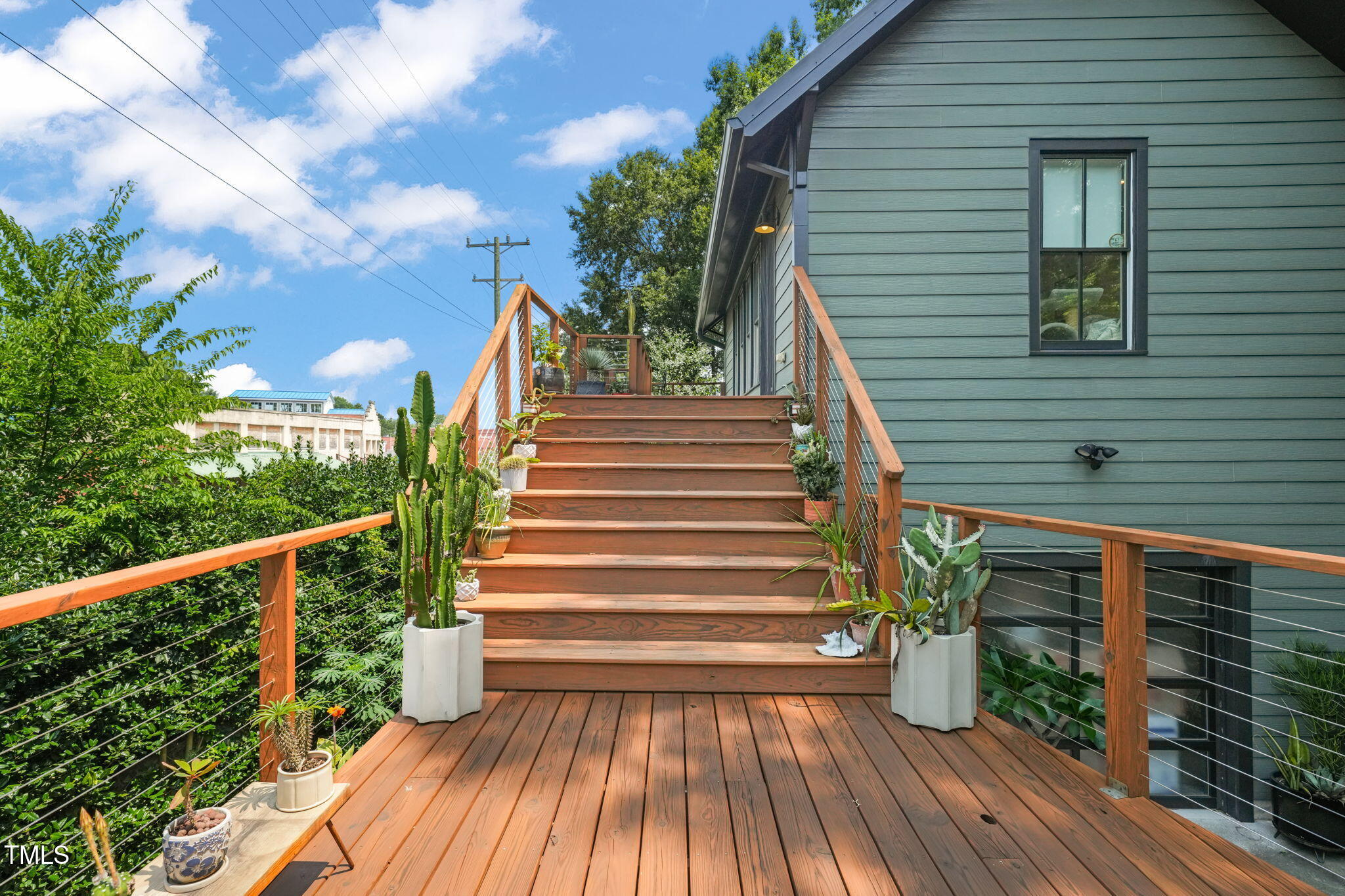 701 Holloway Street
