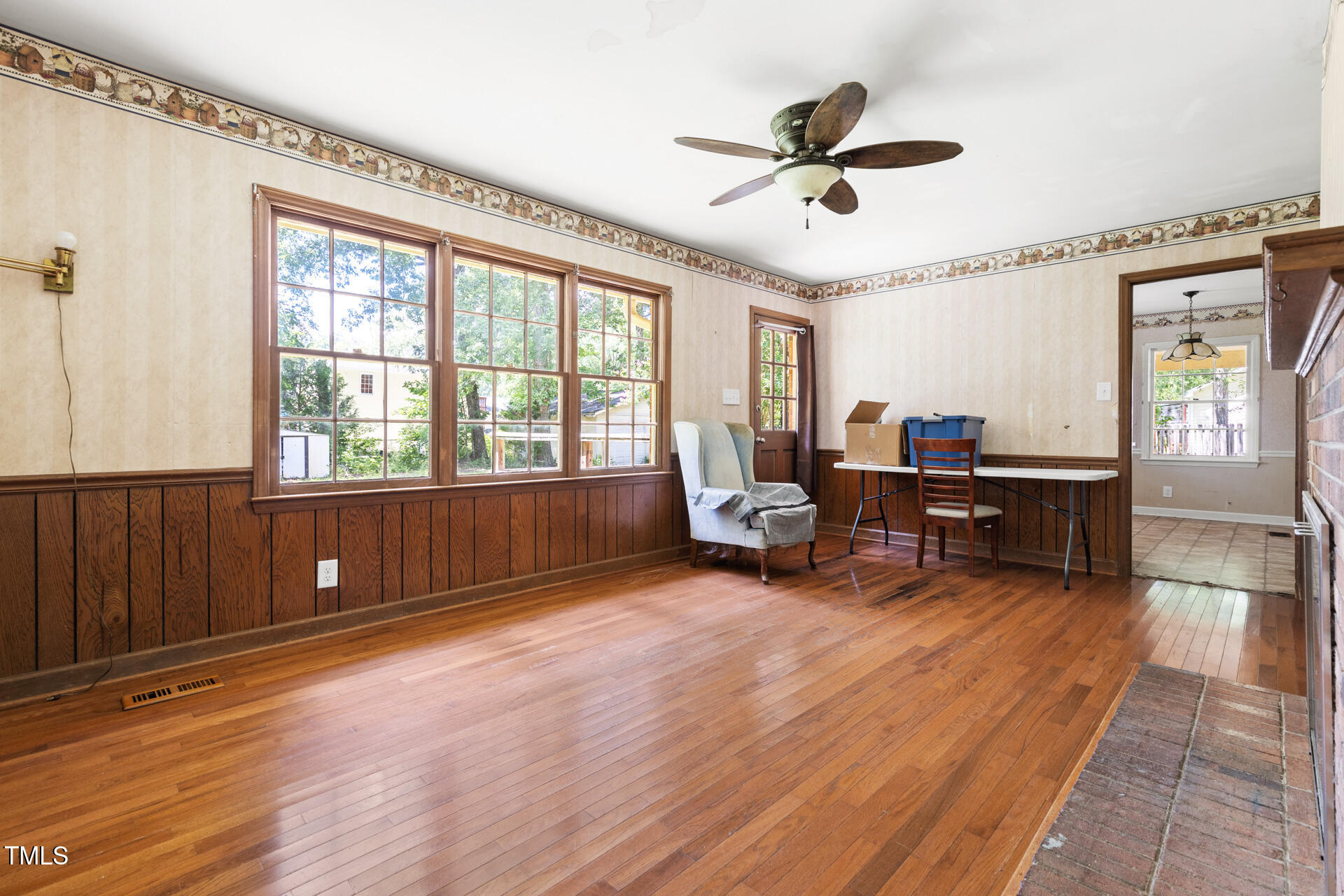 1305 Shady Lane