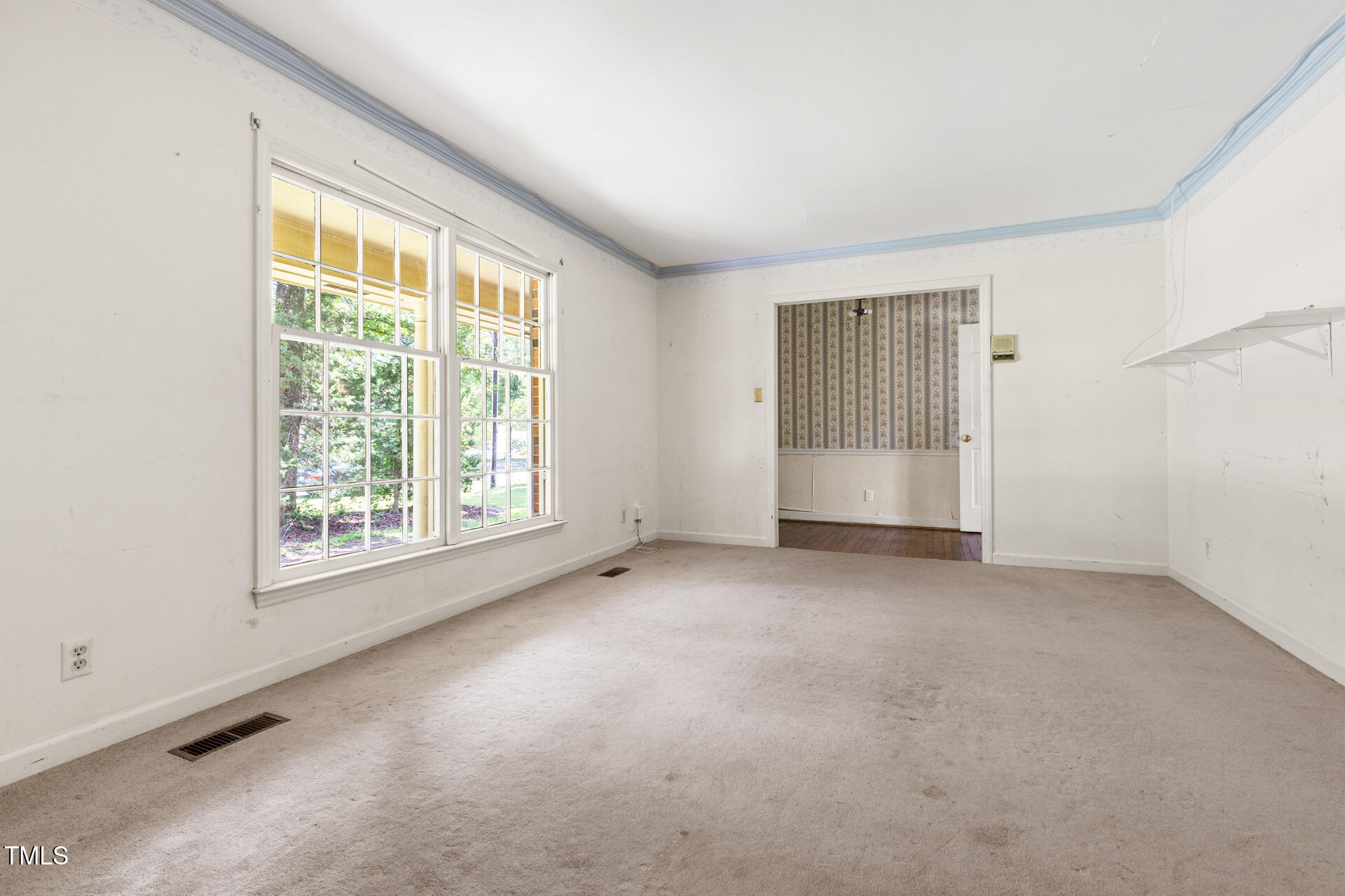 1305 Shady Lane