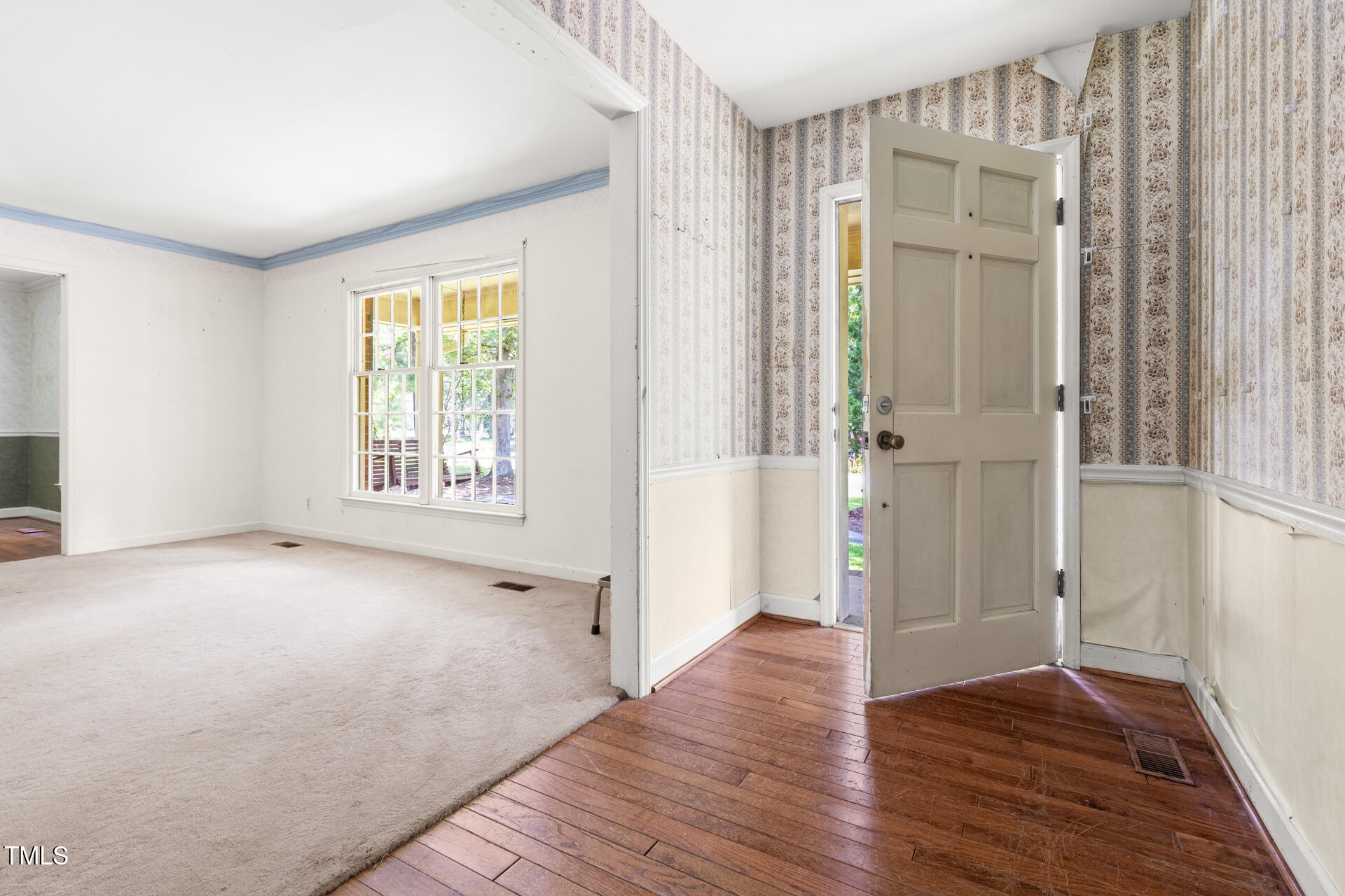 1305 Shady Lane