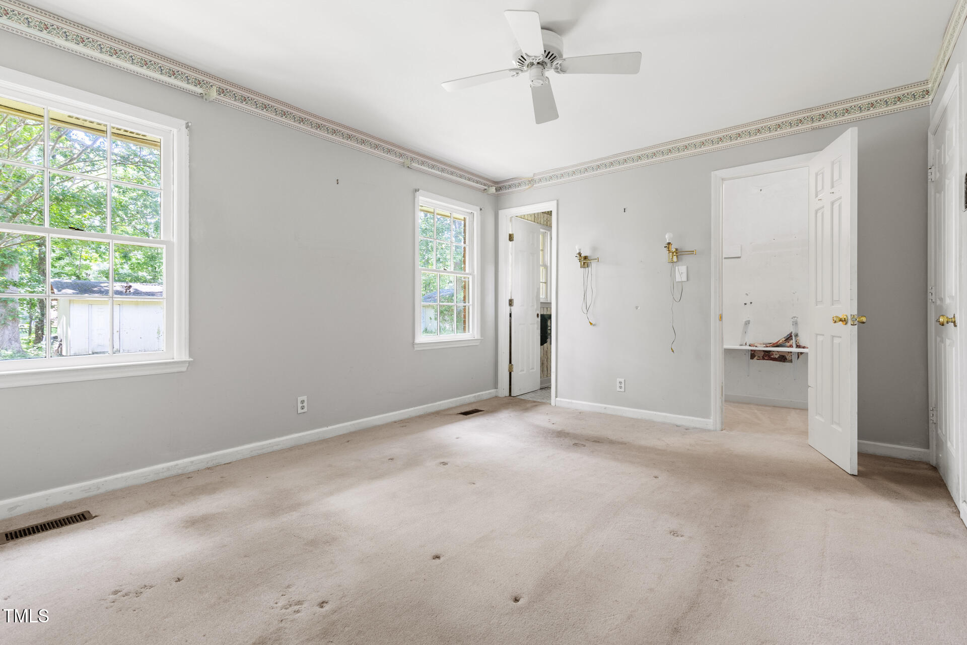 1305 Shady Lane