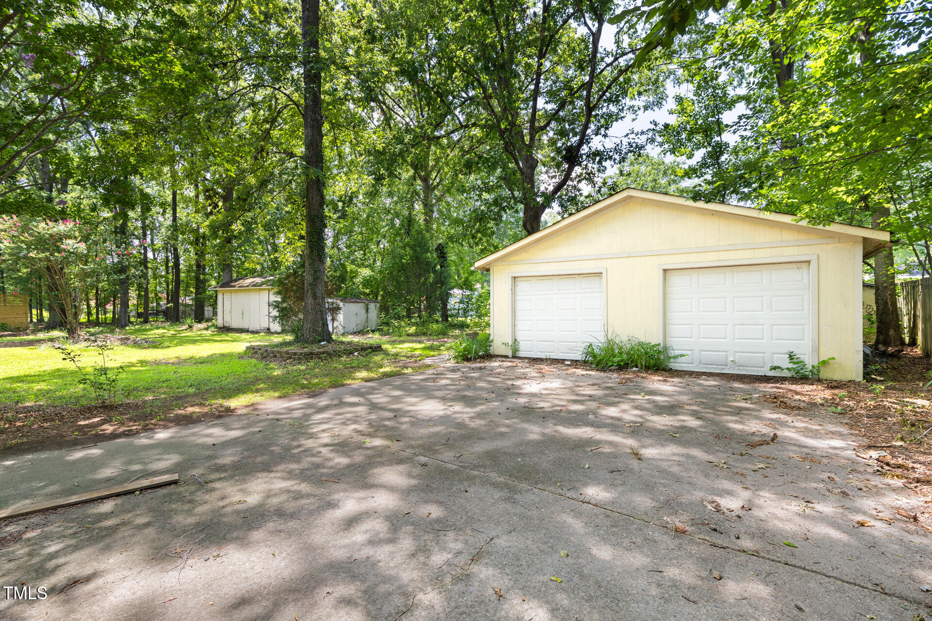 1305 Shady Lane