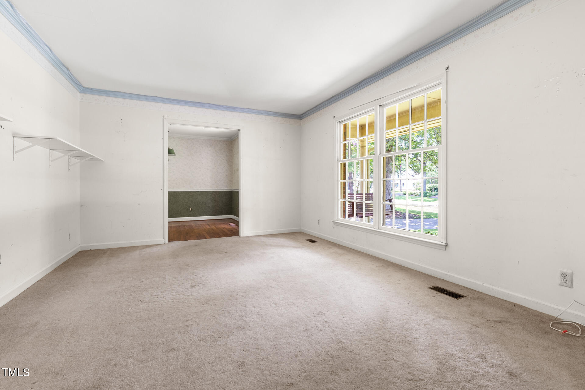 1305 Shady Lane