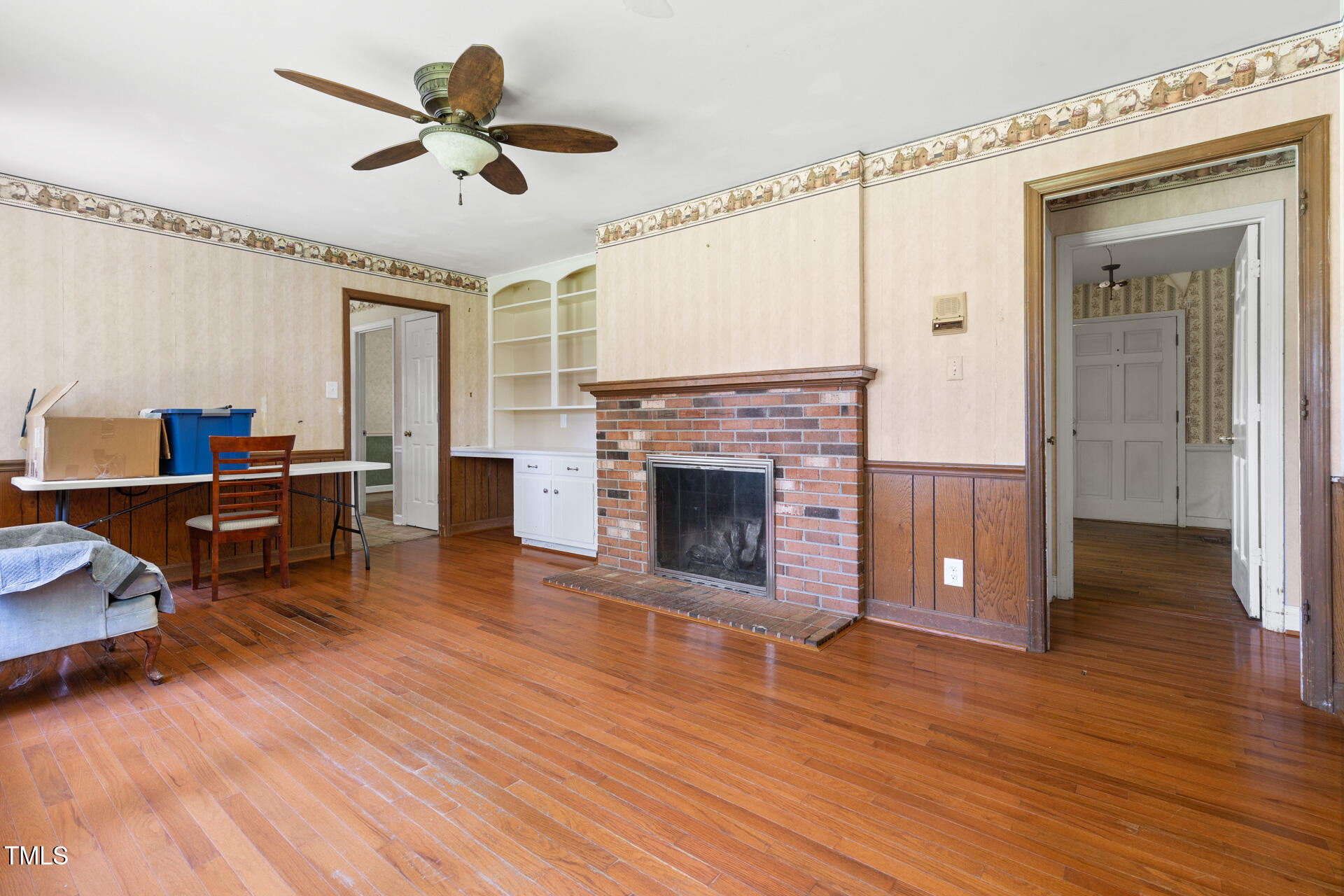 1305 Shady Lane