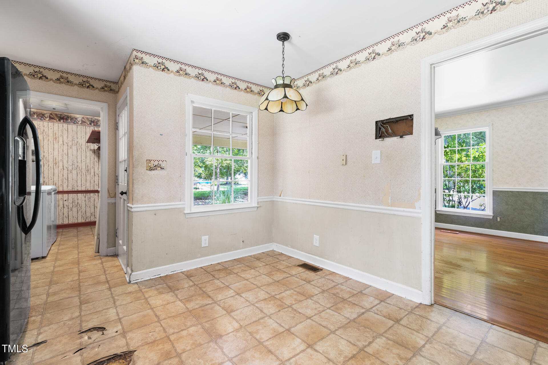 1305 Shady Lane