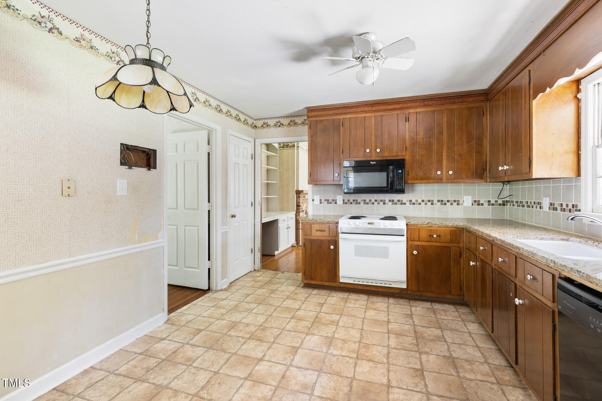 1305 Shady Lane