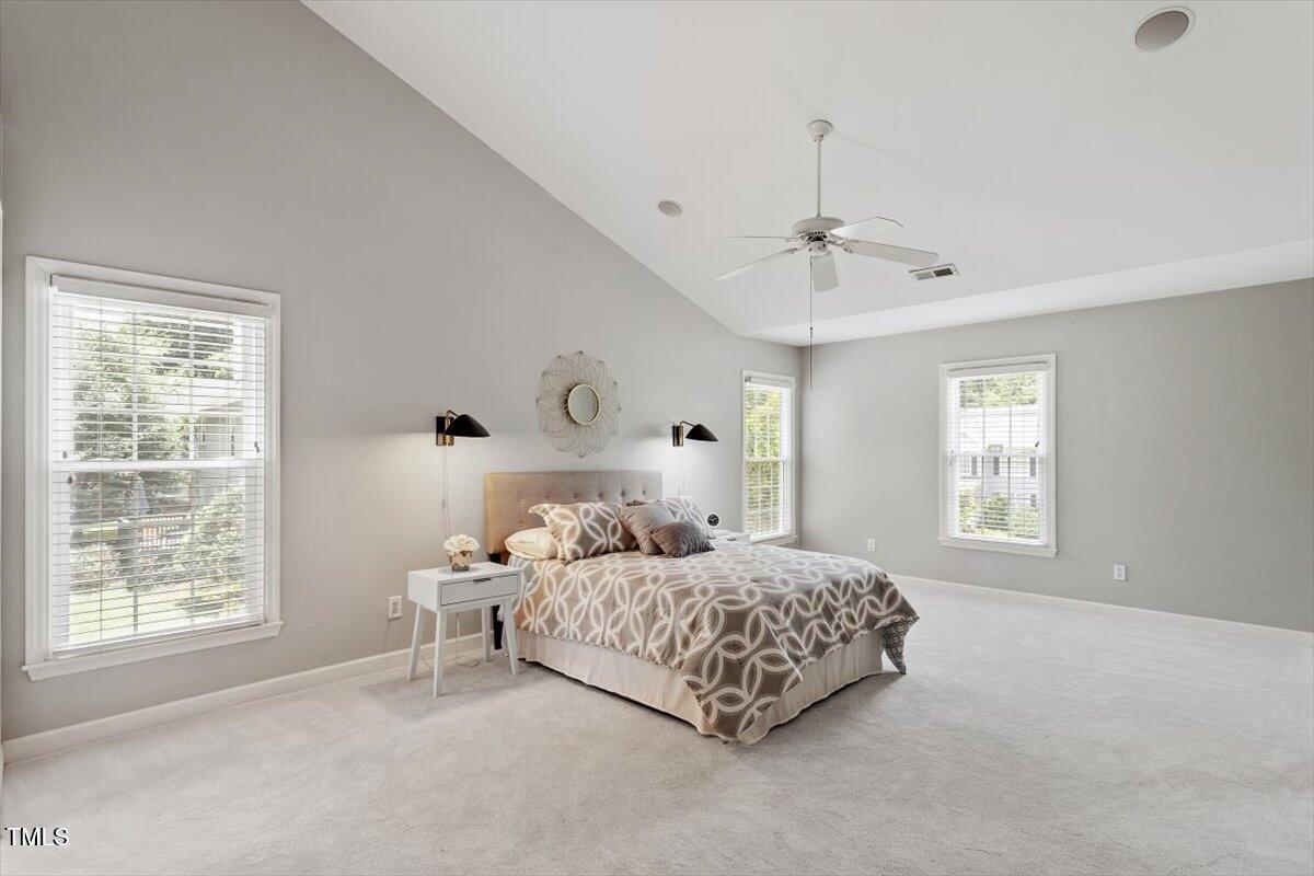 6 Foxlair Court