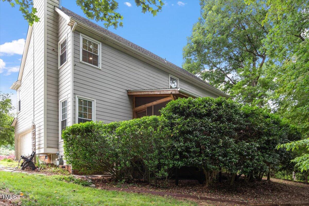 6 Foxlair Court
