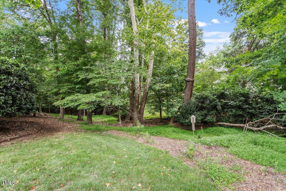 6 Foxlair Court