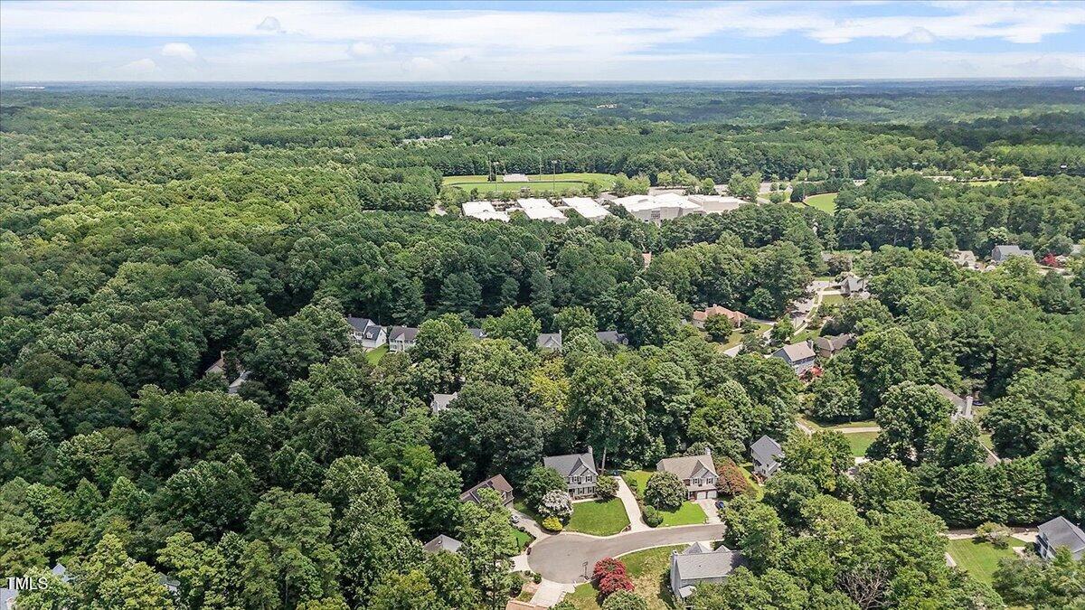6 Foxlair Court