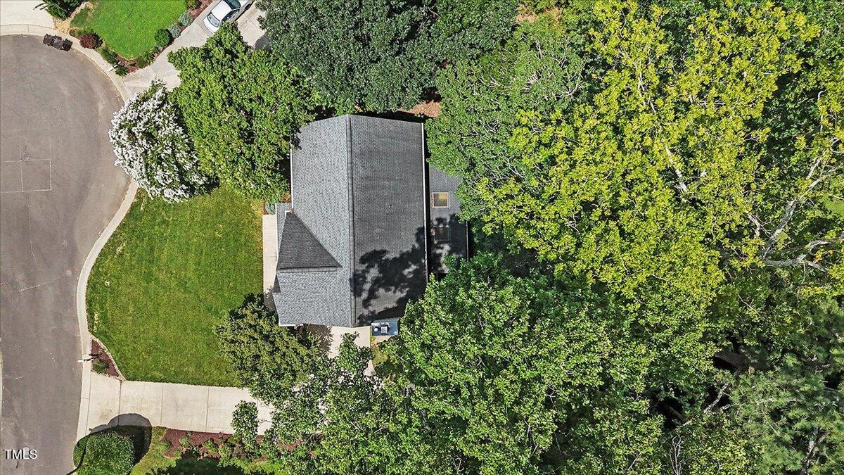 6 Foxlair Court