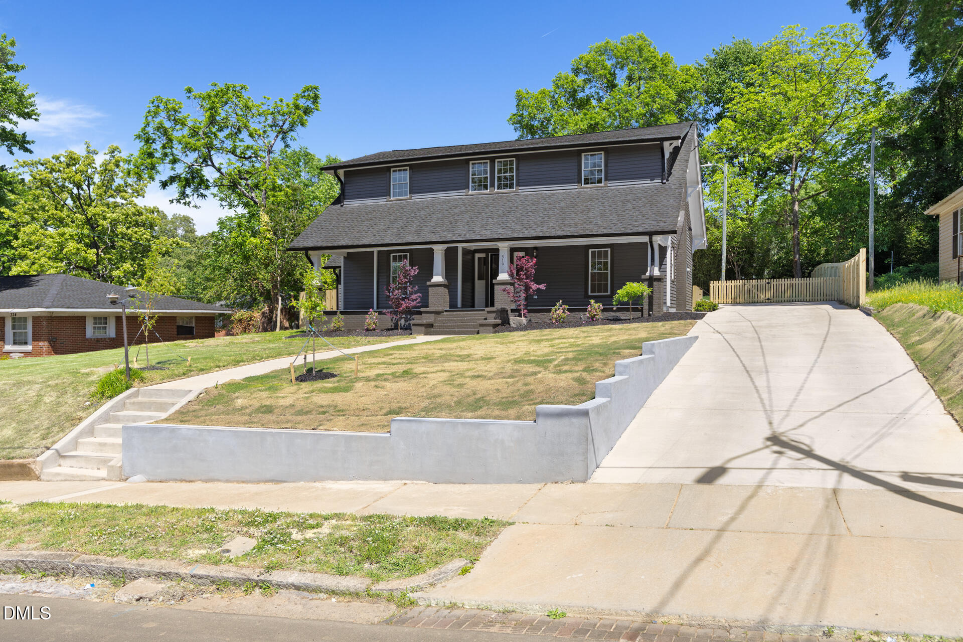 310 N Guthrie Avenue