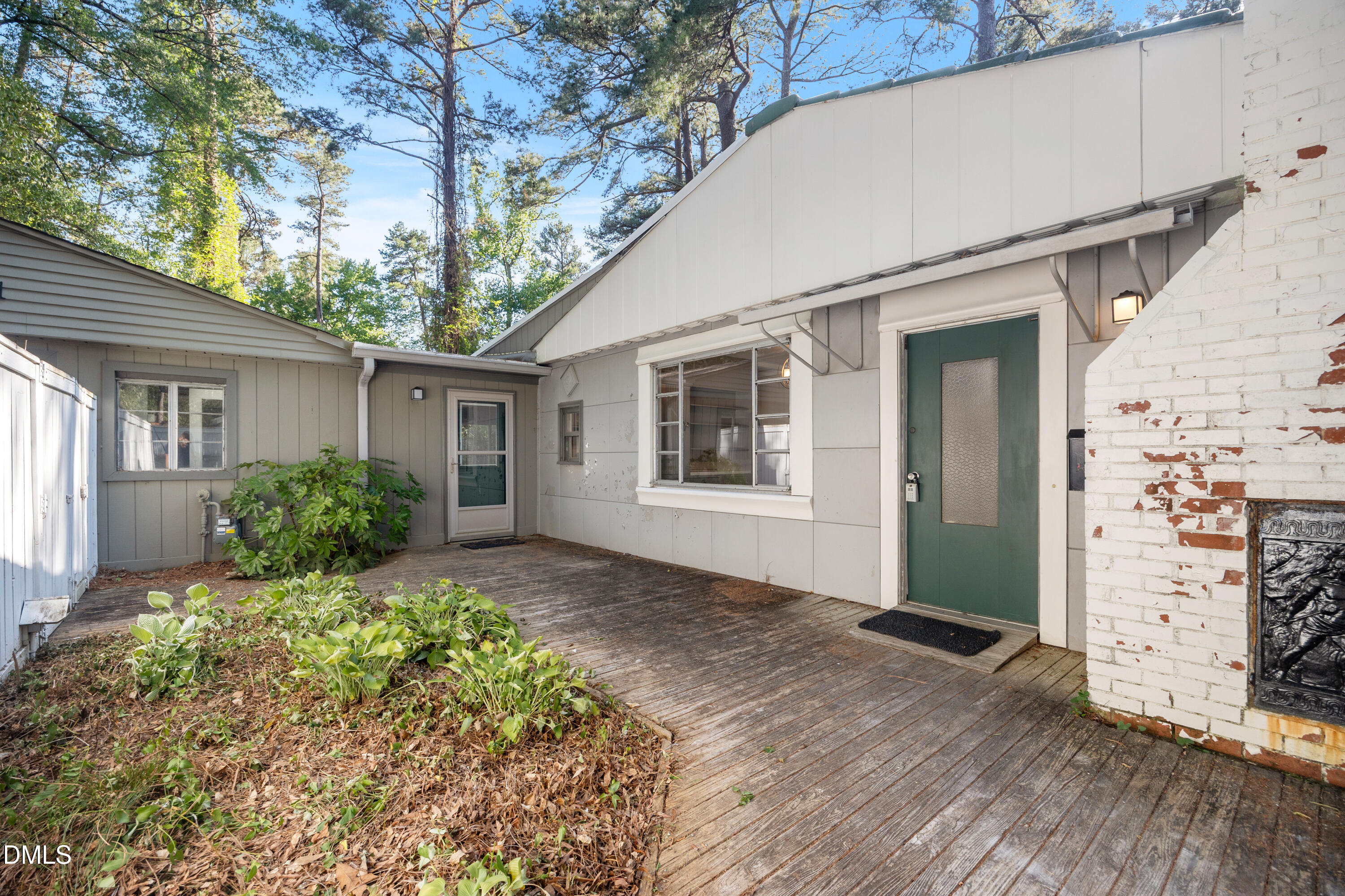 2421 Perkins Road