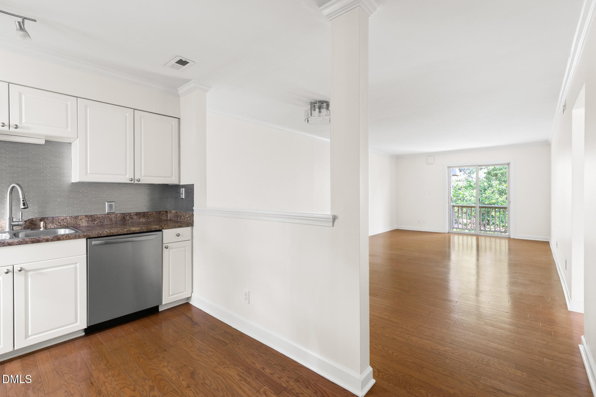 1513 E Franklin Street # 114