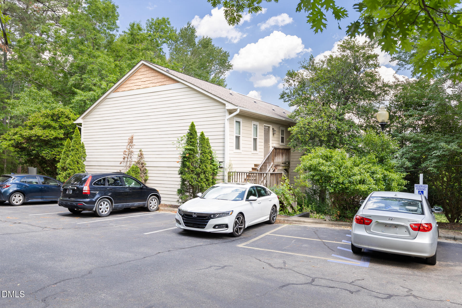 1513 E Franklin Street # 114