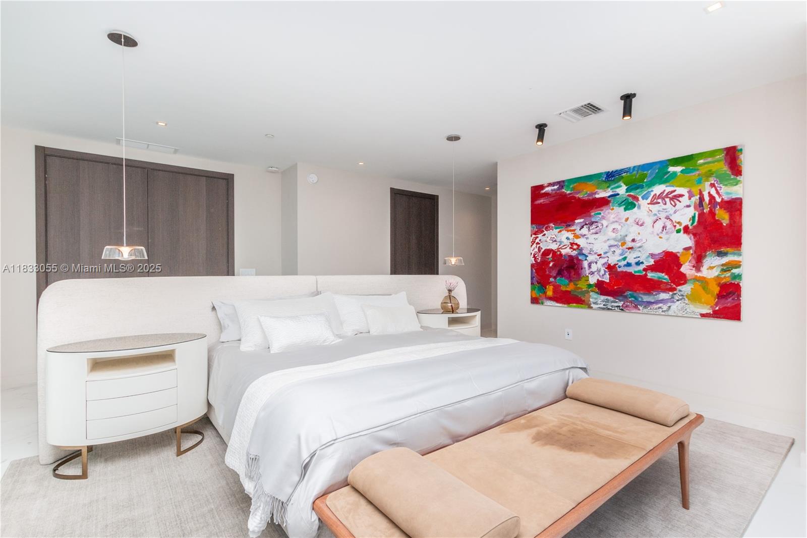 851 NE 1st Ave # 4611