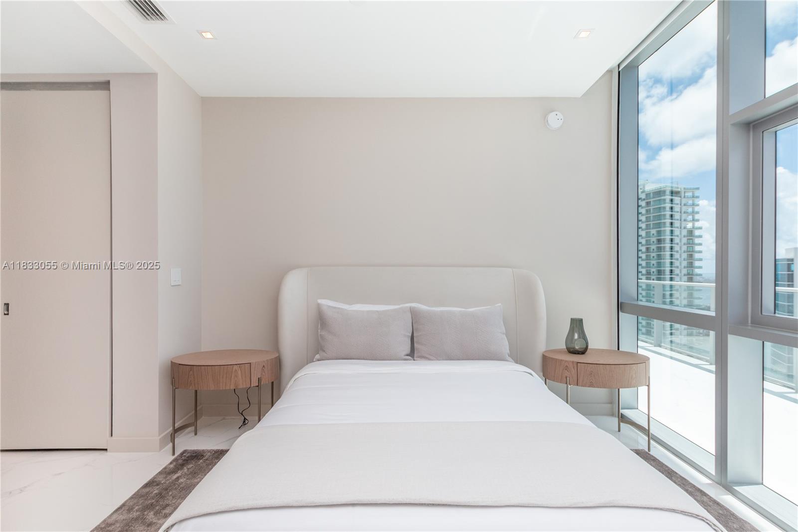 851 NE 1st Ave # 4611