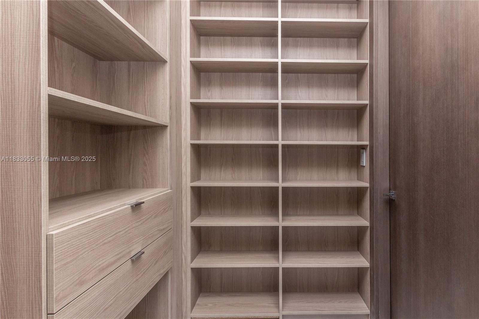 851 NE 1st Ave # 4611