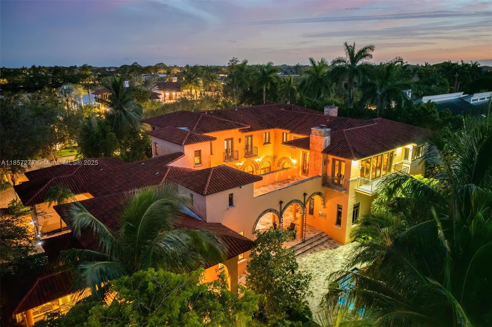 221 Casuarina Concourse