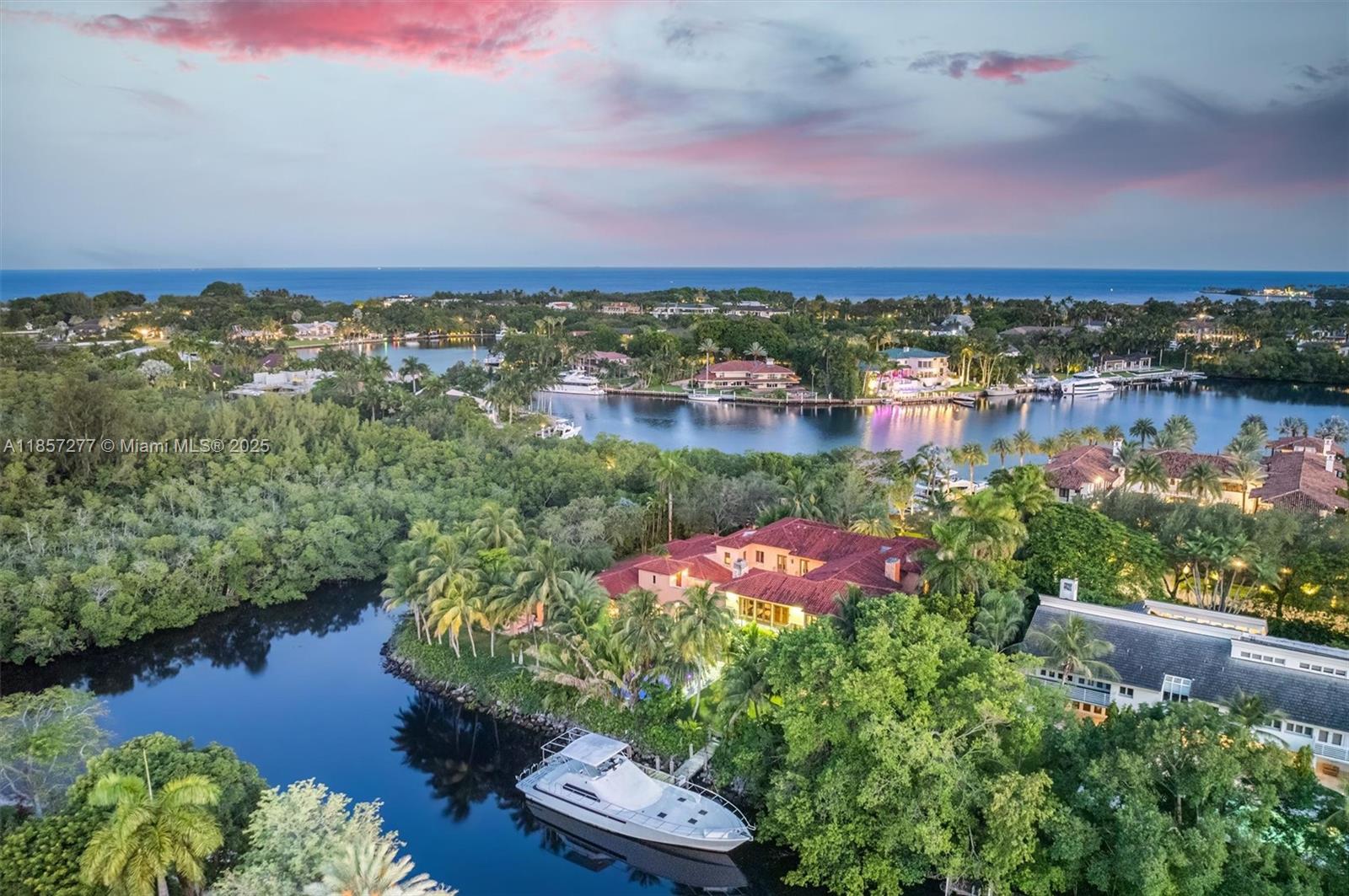 221 Casuarina Concourse