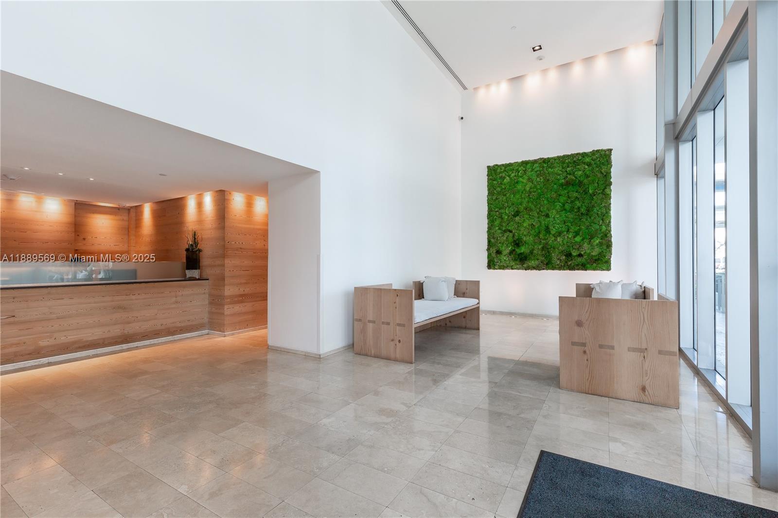 1040 Biscayne Blvd # 4207