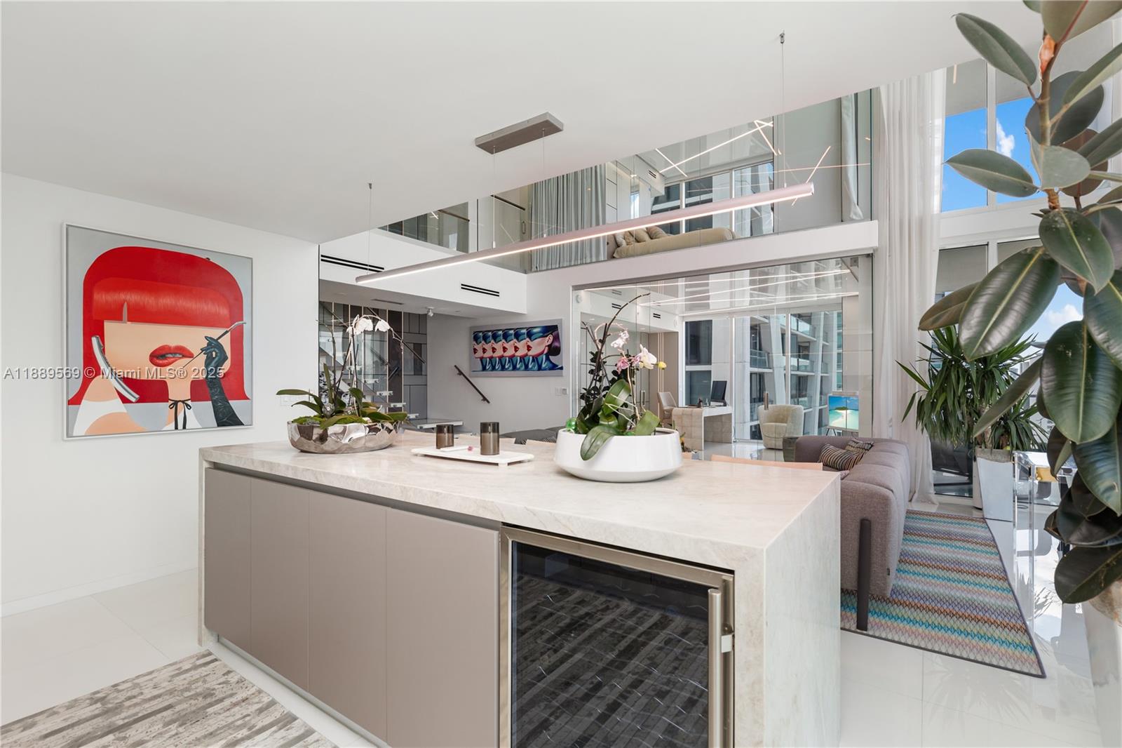 1040 Biscayne Blvd # 4207