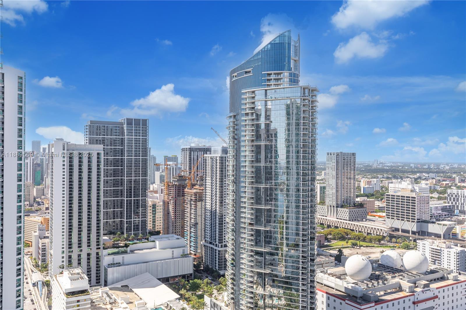 1040 Biscayne Blvd # 4207