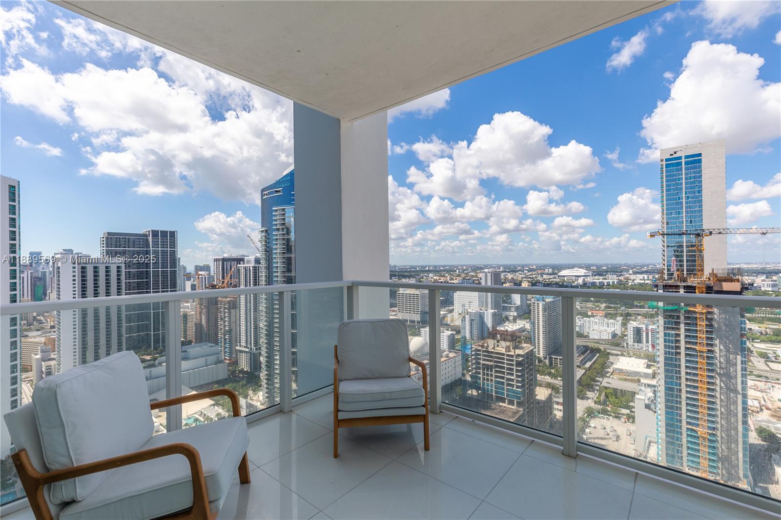 1040 Biscayne Blvd # 4207