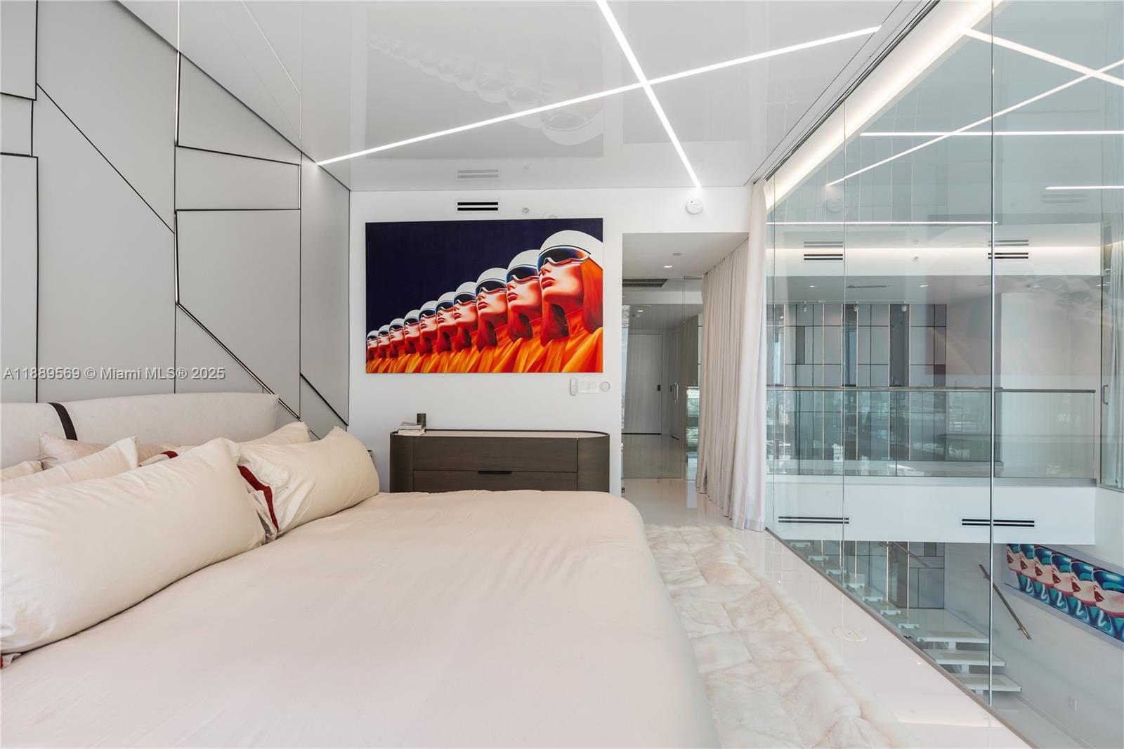 1040 Biscayne Blvd # 4207