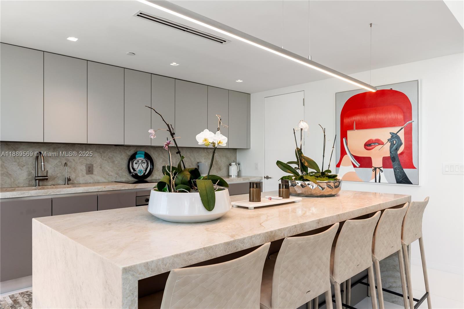 1040 Biscayne Blvd # 4207