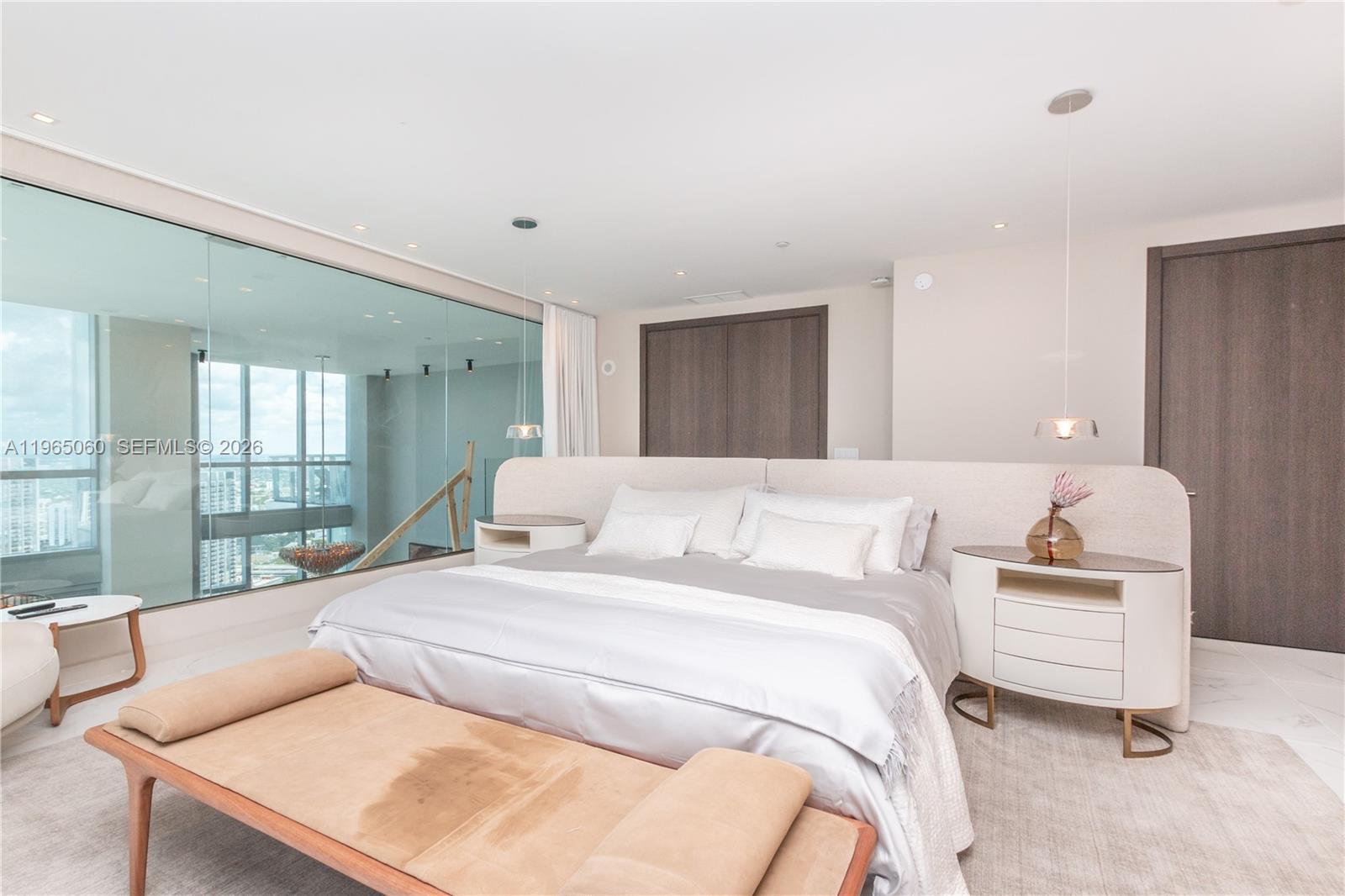 851 NE 1st Ave # 4611