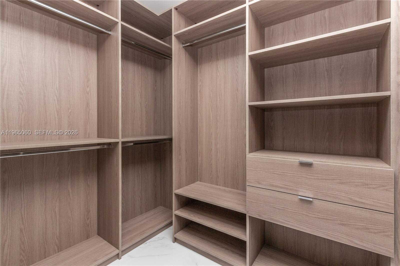 851 NE 1st Ave # 4611