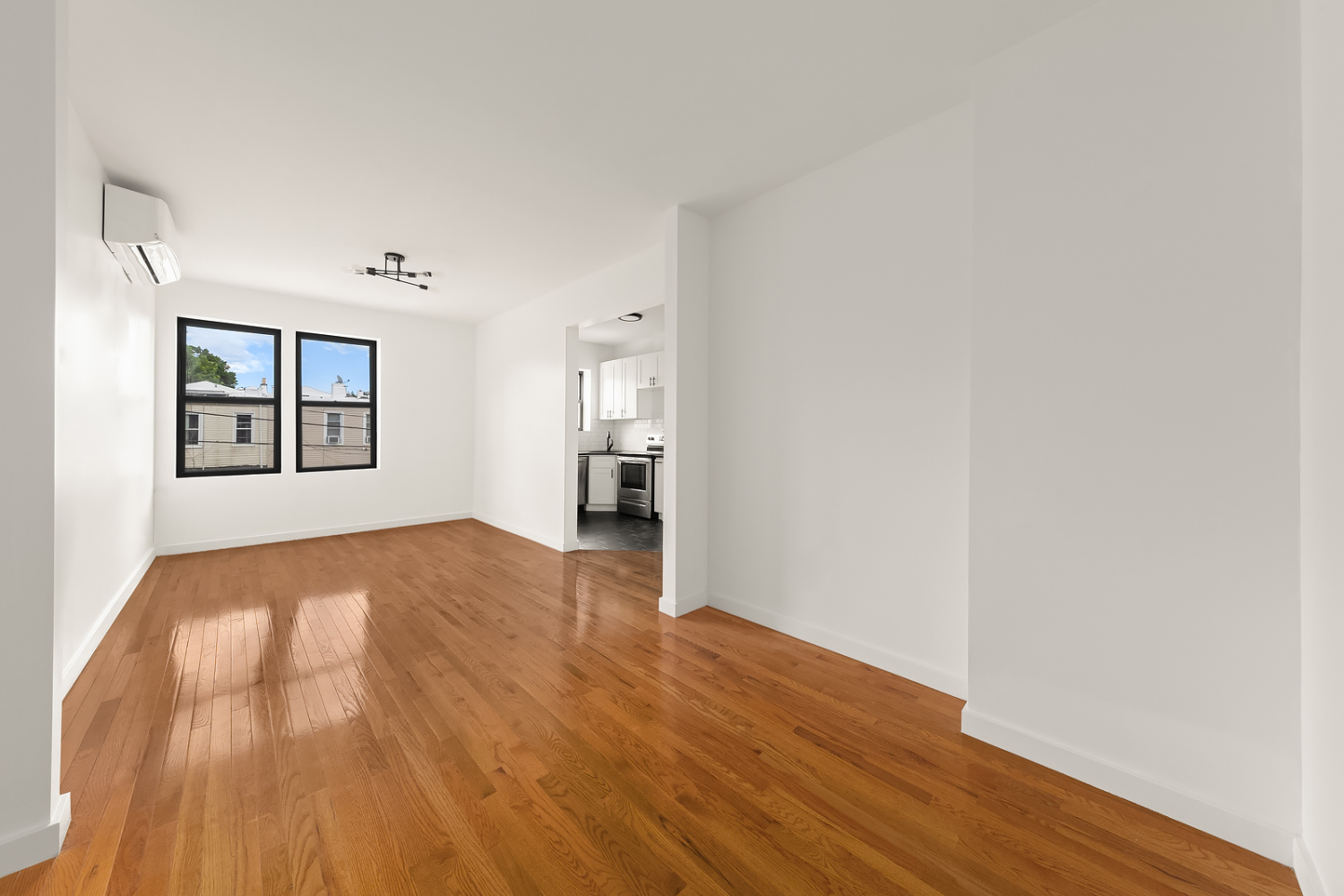 64 DE SALES Place 1