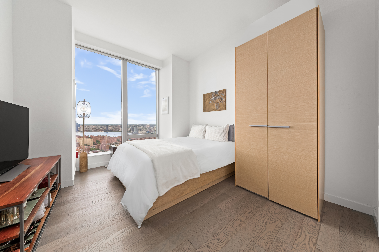 252 SOUTH Street 60G