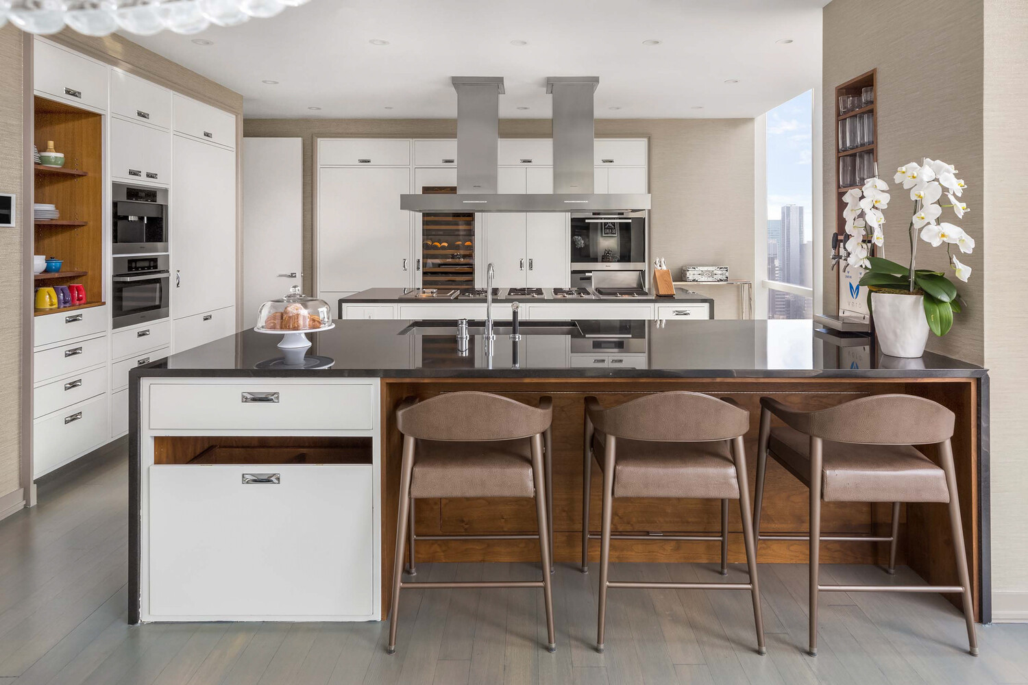 157 W 57TH Street 53B