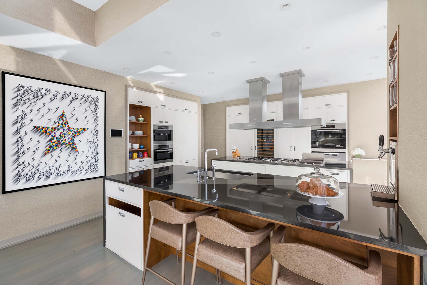 157 W 57TH Street 53B