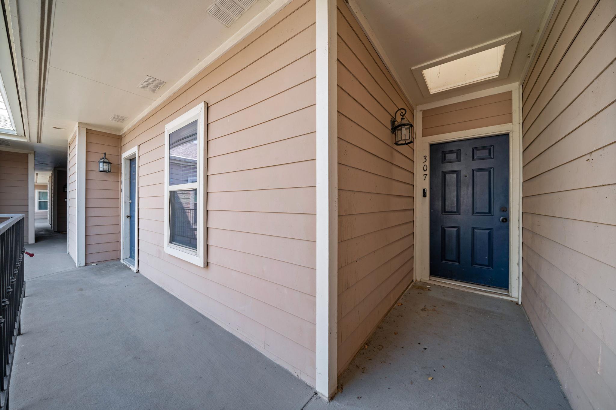2414 Longview ST # 307