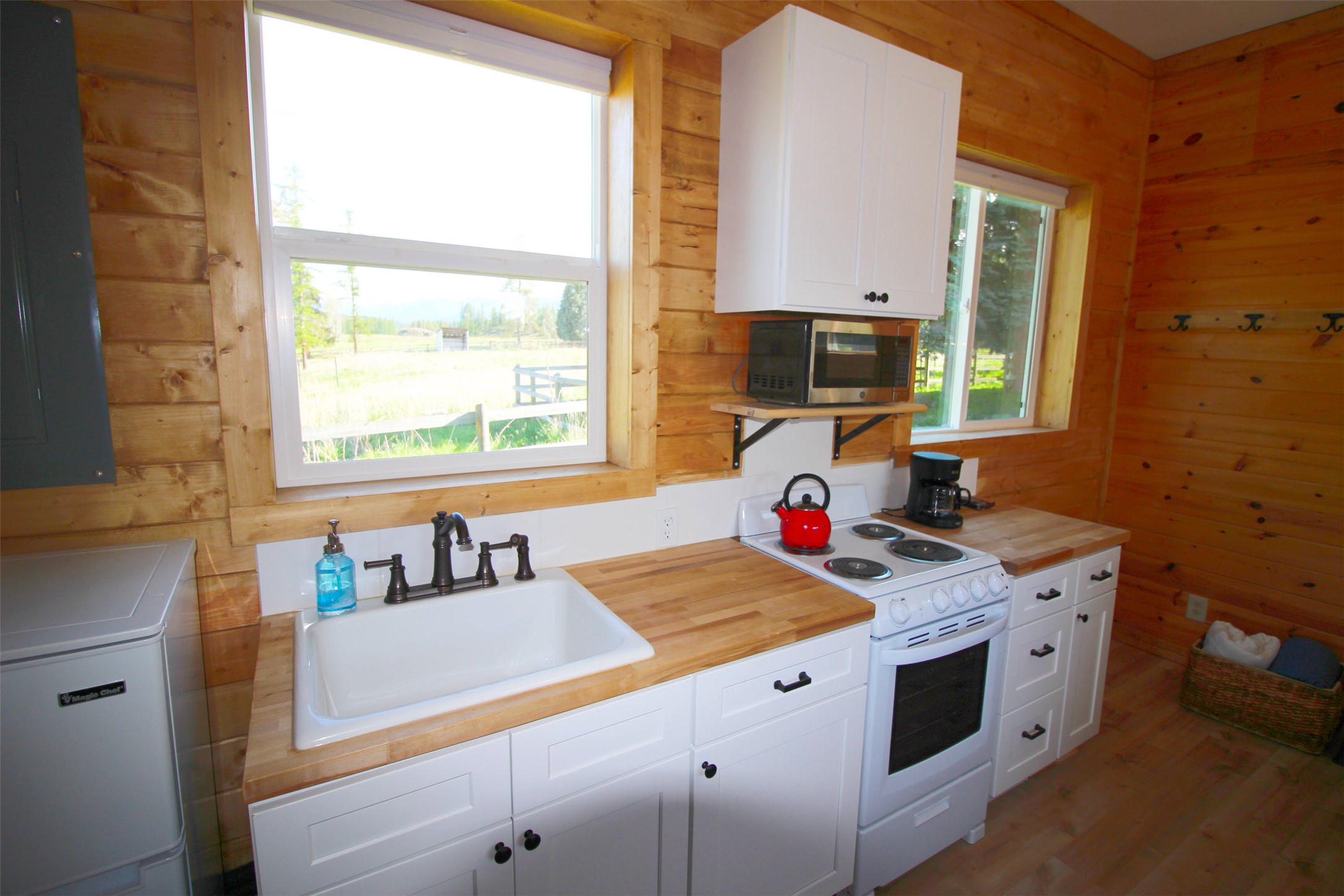 4395 Us Highway 93 W