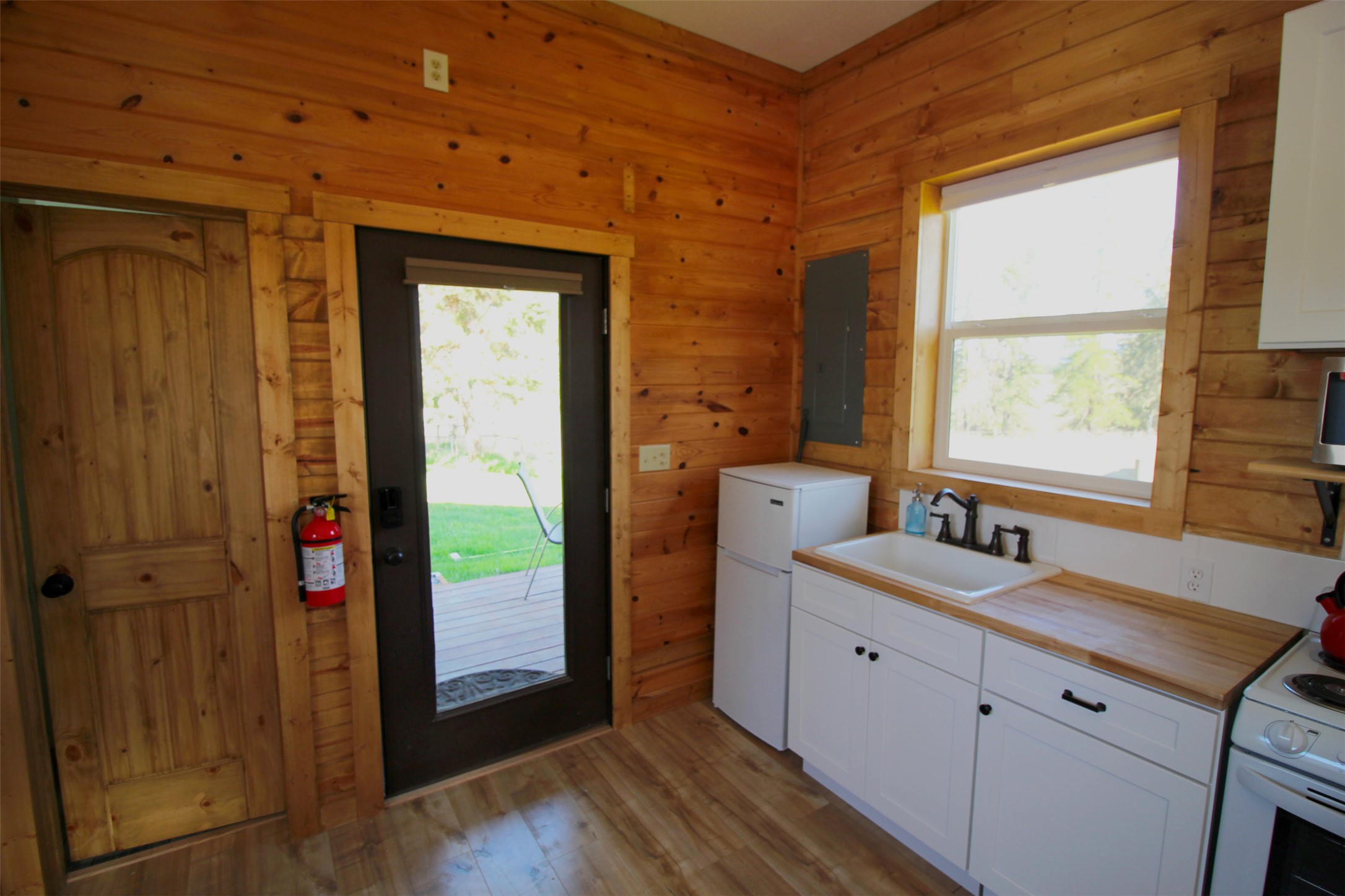 4395 Us Highway 93 W