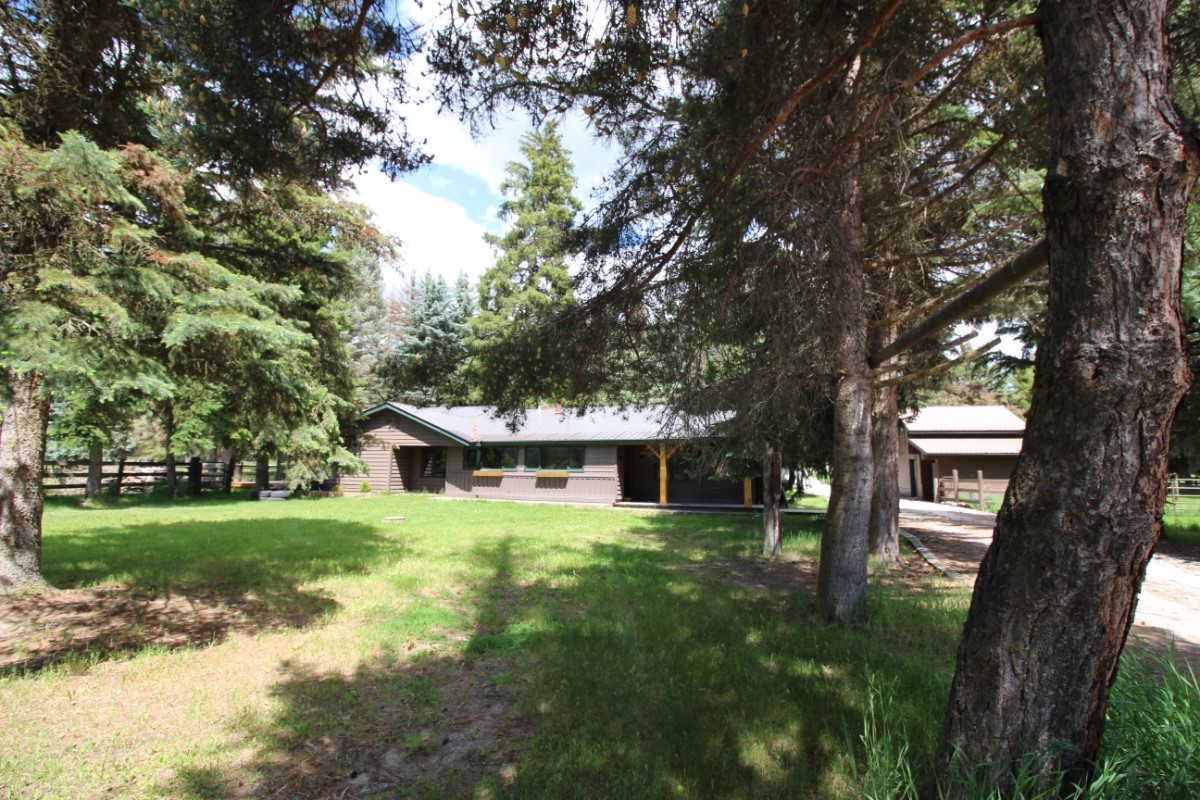 4395 Us Highway 93 W