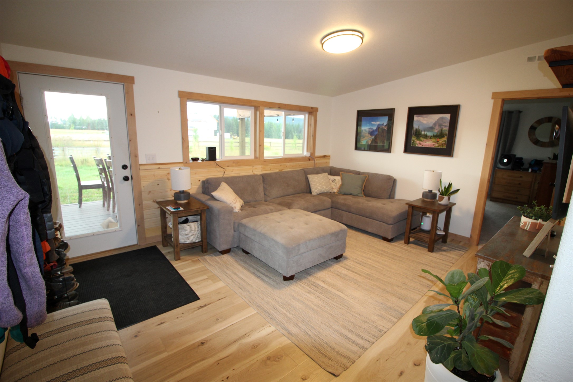 4395 Us Highway 93 W