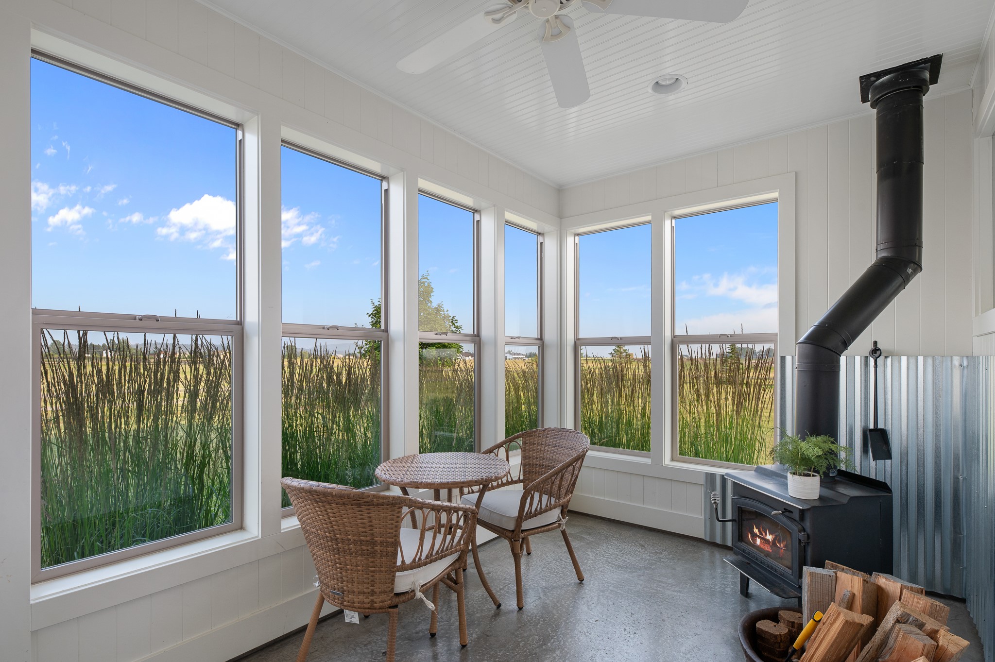1221 Majestic View Lane