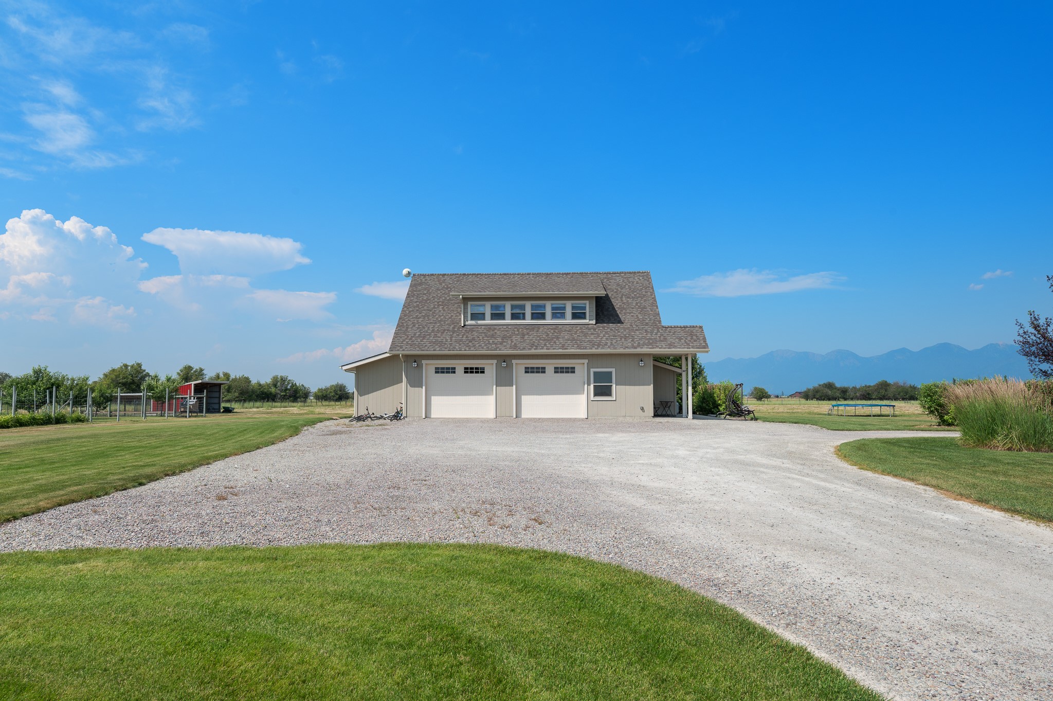 1221 Majestic View Lane