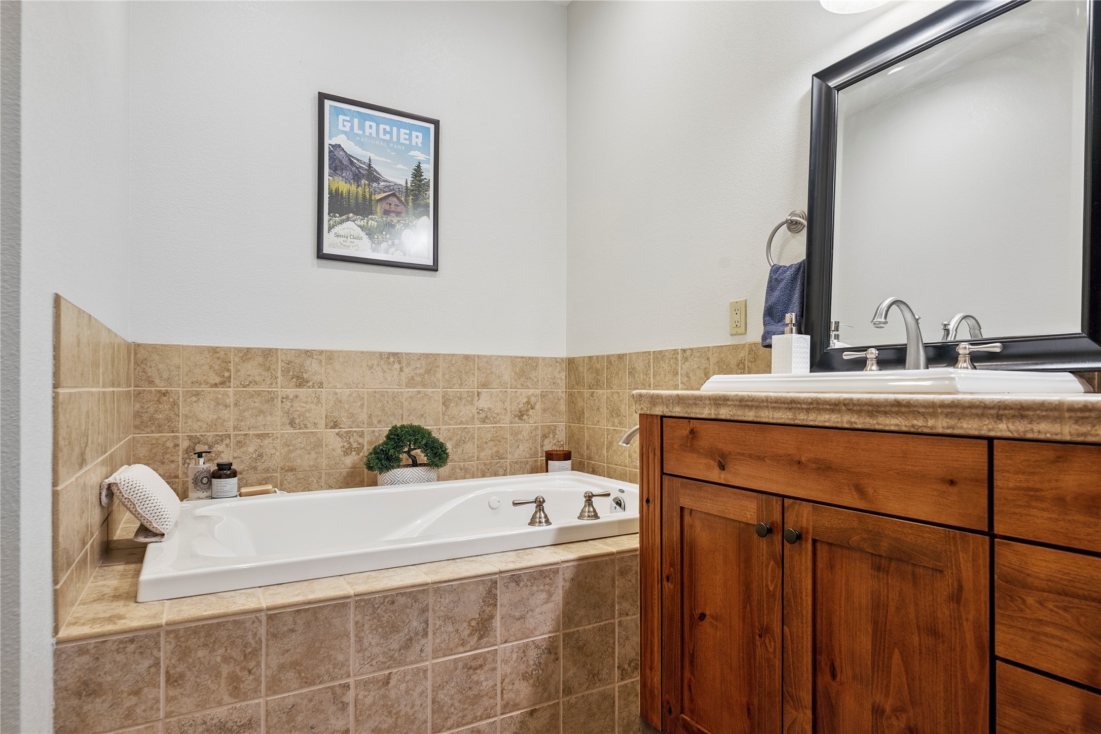 3813 Tamarack Avenue B