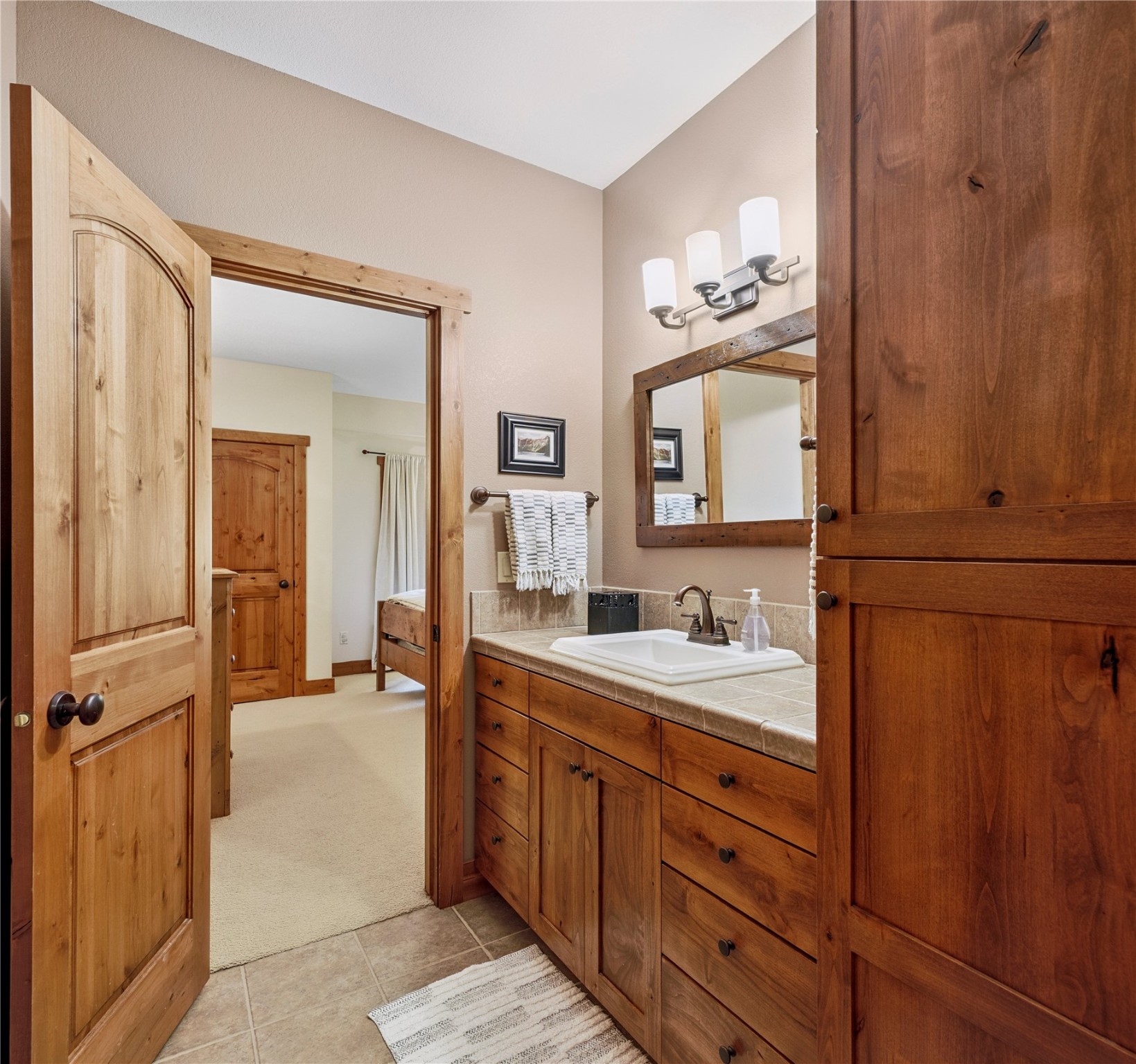 3813 Tamarack Avenue B