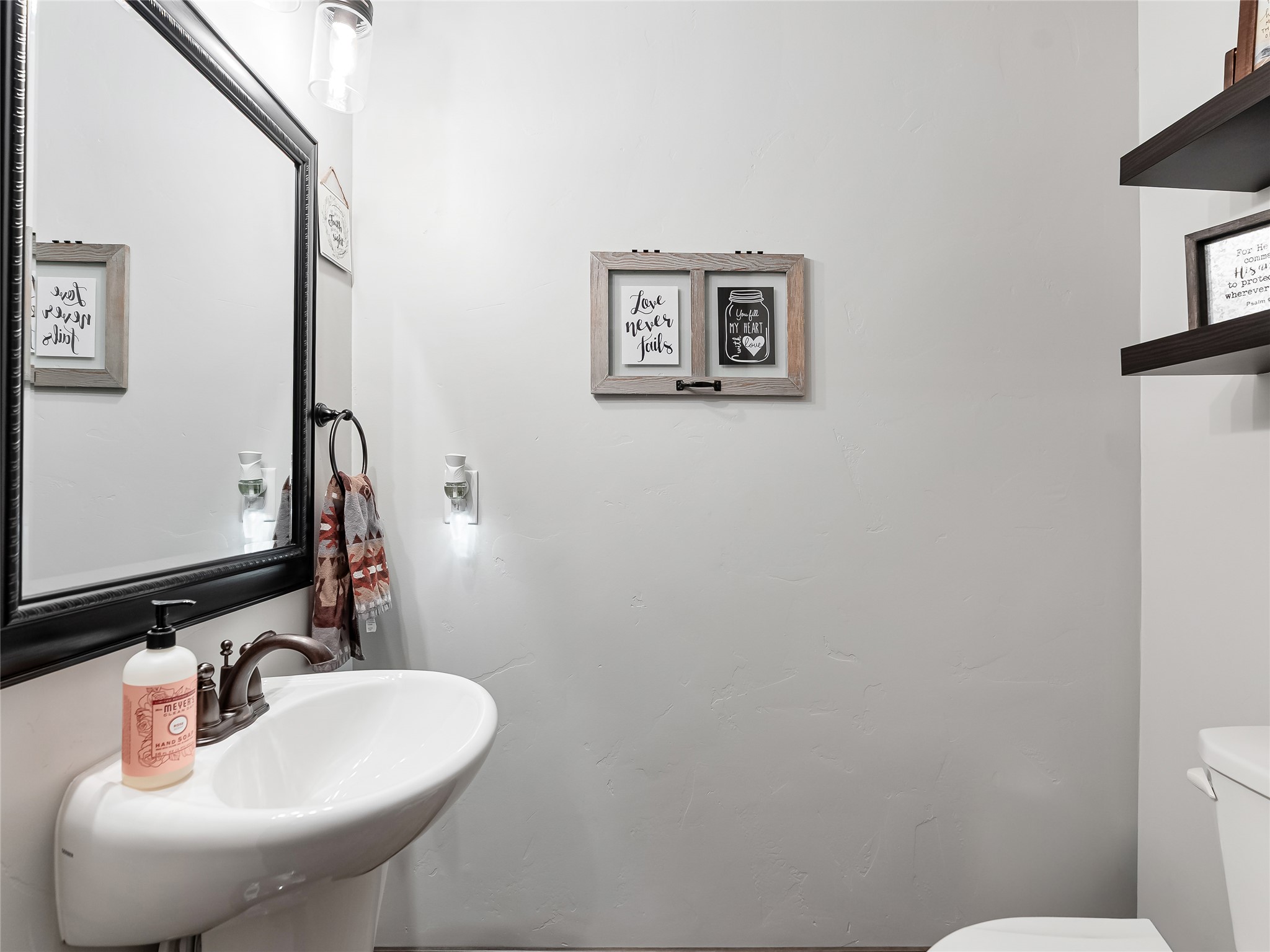 1121 Timber Ridge Court