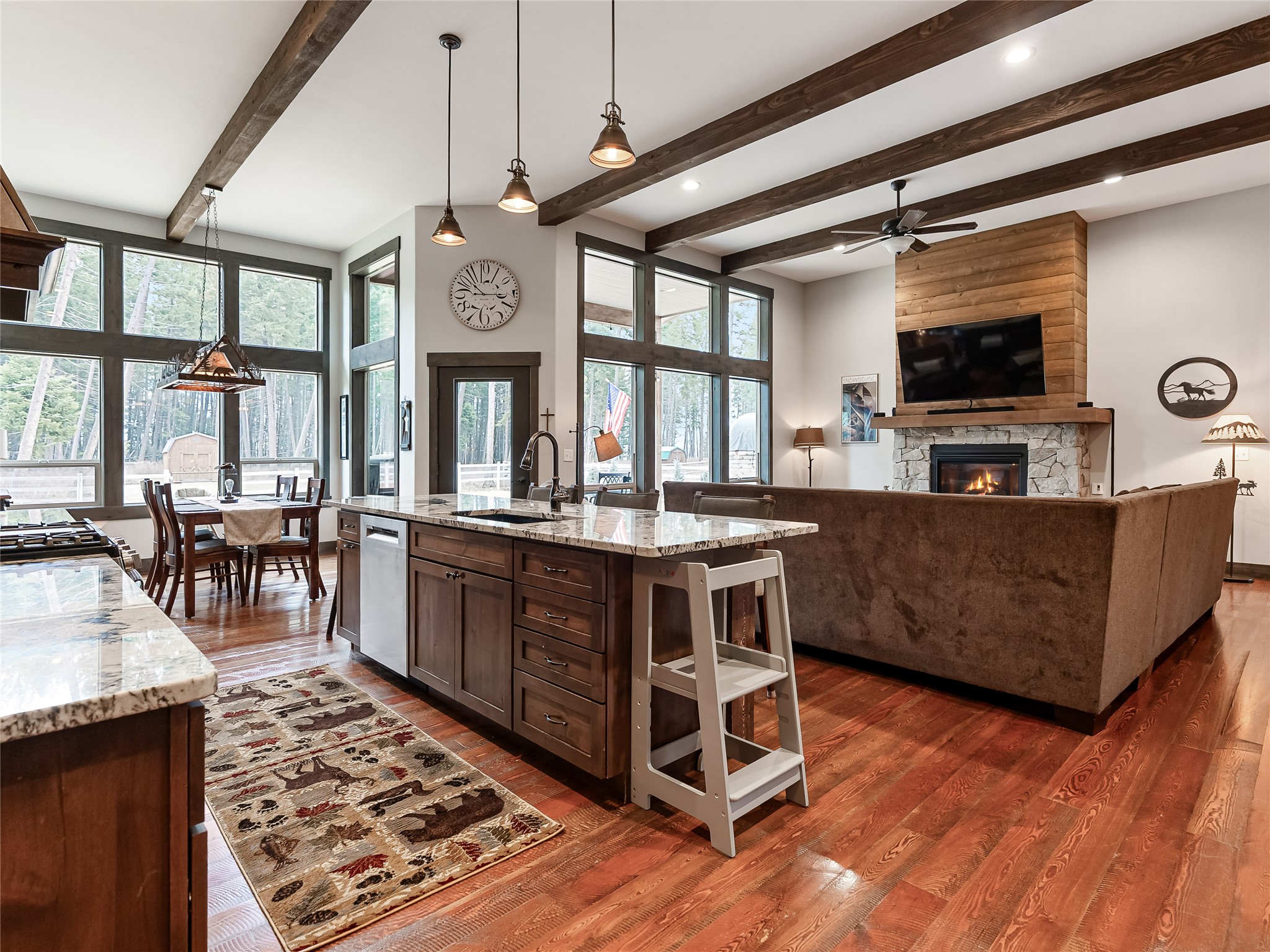 1121 Timber Ridge Court